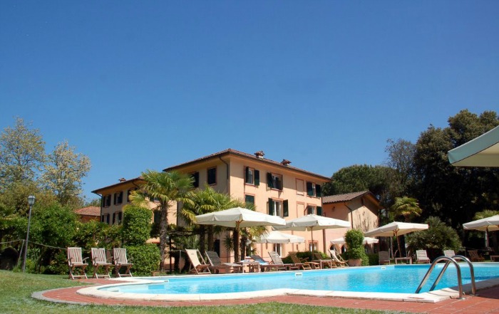 wedding location in Italy - Tuscany - Massa Carrara - Wedding reception in Hotel by the sea