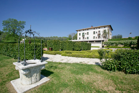 wedding location in Italy - Tuscany - Grosseto - Ceremony in farmhouse